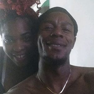 Meet your Posher, Dee